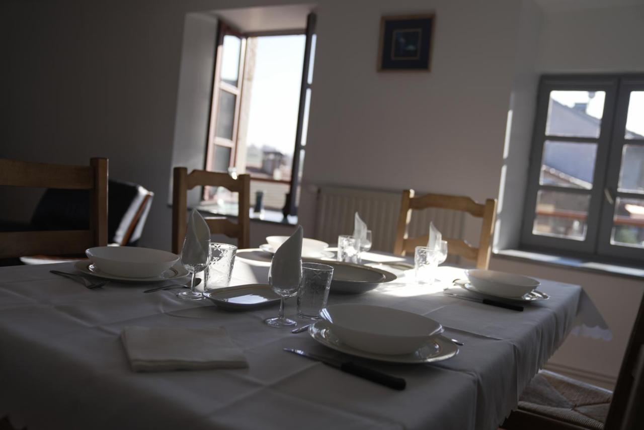 Appartement Spacieux Au Pied Des Pistes Chalmazel-Jeansagniere Bagian luar foto