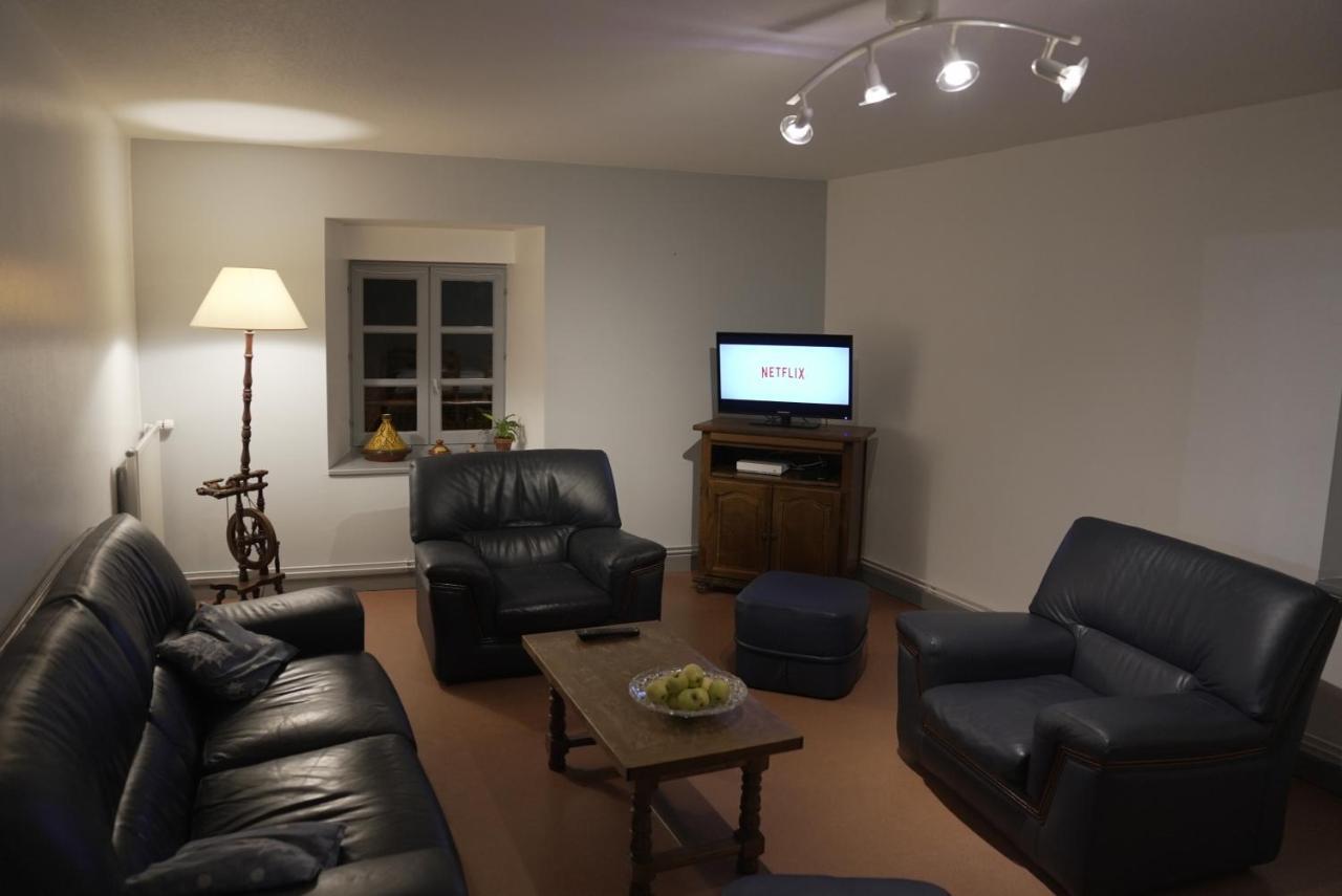 Appartement Spacieux Au Pied Des Pistes Chalmazel-Jeansagniere Bagian luar foto